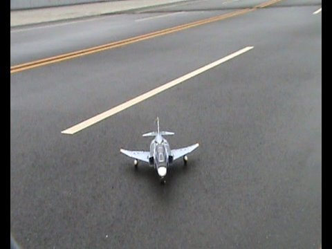 RC F4 Phantom Obstacle Course Challenge Flight - UCsFctXdFnbeoKpLefdEloEQ