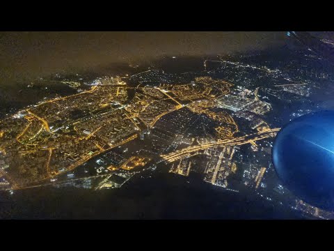 🌃 Ночная Москва из окна самолёта // Night Moscow from the airplane window 🛩