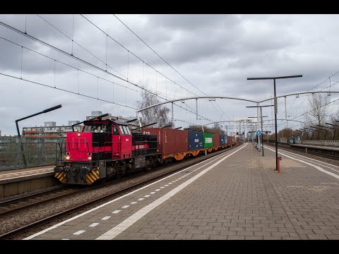Independent Rail Partner 2212 met containertrein in Zwijndrecht