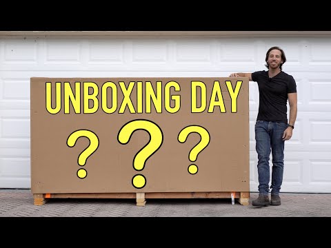 Unboxing a new 42 mph ELECTRIC scooter (the CSC Wiz!)