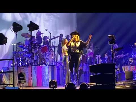 Sarah Connor Berlin - Keiner pisst in mein Revier / Hör auf deinen Bauch / Kleinstadtsymphonie