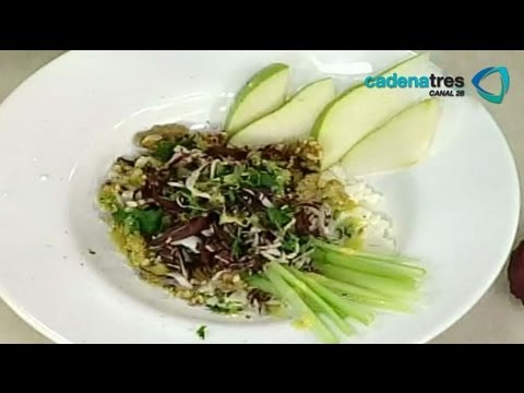 Receta de ensalada de coliflor y radicchio con aderezo de pera. Receta de ensalada mexicana - UClIHawzMOBFQc1QZu2XYuoQ