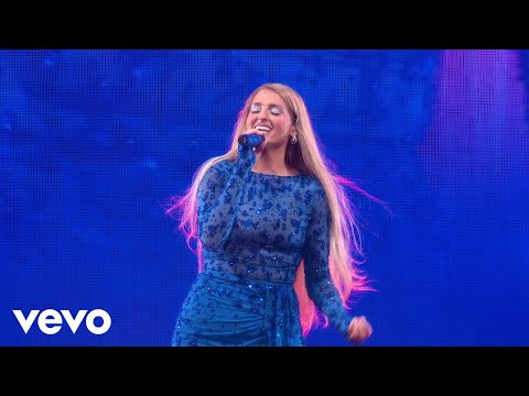 Meghan Trainor - Criminals (Live from Madison Square Garden)