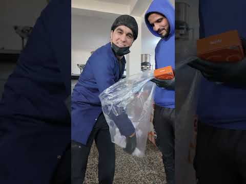 هدية من انور المحبوب الى العمال