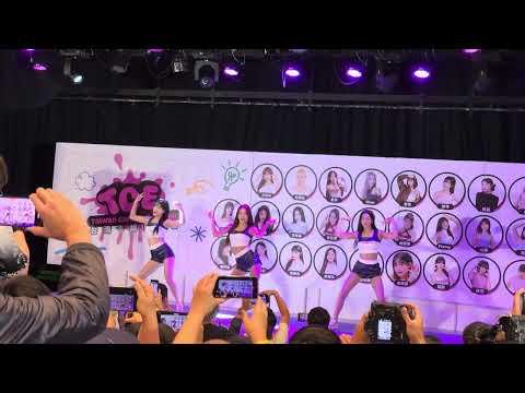 樂巨三本柱卡牌展表演#cheerleader #啦啦隊 #啦啦隊女孩 #樂天巨人 #睦那京 #朴淡備 #崔洪邏 