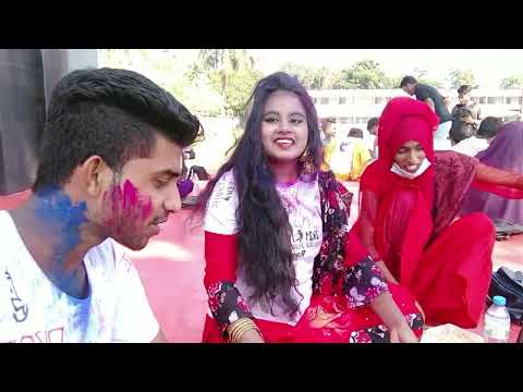 এই দিনটাকে এখন অনেক মিস করি কলেজ লাইফটা আসলেই অনেক আনন্দের যা কখনো ভোলার মতো নয়