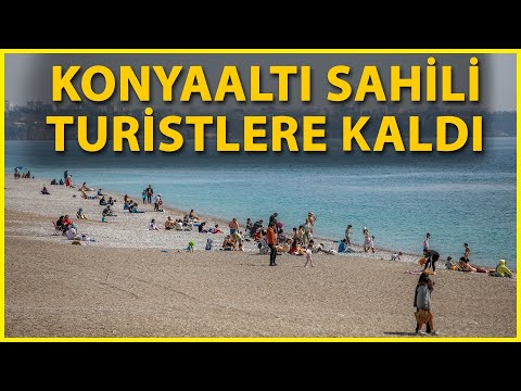 Sıcak Havayla Birlikte Turistler Konyaaltı Sahili'ne Koştu