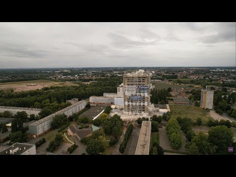 Huge tower block demolished in northern France to reshape district | AFP