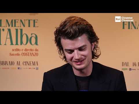 FINALMENTE L'ALBA - Intervista al regista Saverio Costanzo e al cast