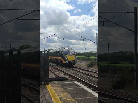 Grand Central Class 180 Passing Brookmans Park Station (29/07/23) #trainspotting #train