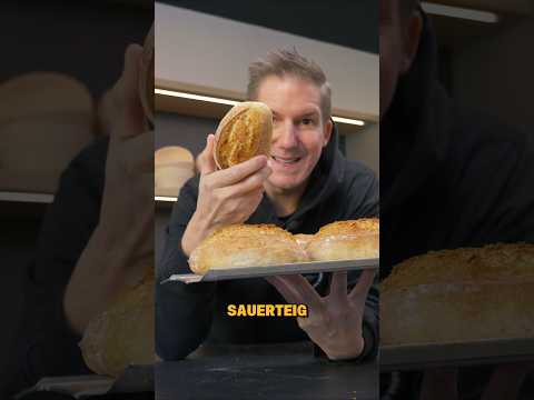 Sonntags Sauerteigbrötchen 🥖🥖 Rezept in den Kommentaren👇 #shorts #einfachbacken #sauerteig