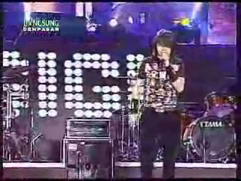 Gigi - Kepastian Yang Kutunggu (Live) @ Denpasar.mp4