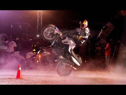 Sport Bike Stunt Riding in Pakistan - Chris Pfeiffer 2013 - UCblfuW_4rakIf2h6aqANefA