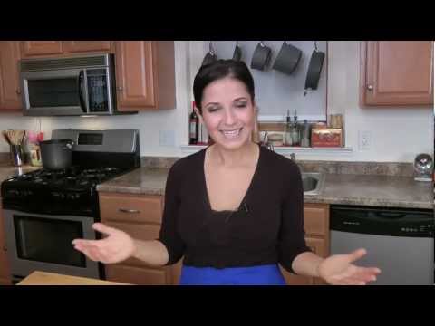 Quick Tip: How to Make Homemade Buttermilk - Laura Vitale - Laura in the Kitchen Episode QT-4 - UCNbngWUqL2eqRw12yAwcICg