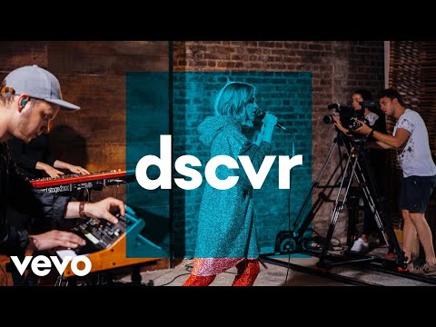 Tove Styrke - Mistakes - Vevo dscvr (Live) - UC-7BJPPk_oQGTED1XQA_DTw