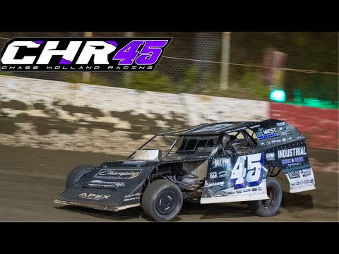 Getting Aggressive- Racing On The Edge At Springfield Raceway in the Turkey Bowl Heat Races - dirt track racing video image