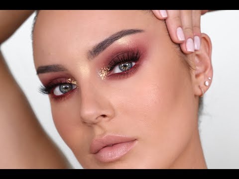 Wearable Editorial Makeup! Burgundy Eyes & Gold Flakes - UCLFW3EKD2My9swWH4eTLaYw