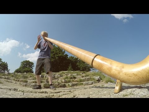 GoPro Music: Amazing Alphorn Beatbox - UCqhnX4jA0A5paNd1v-zEysw