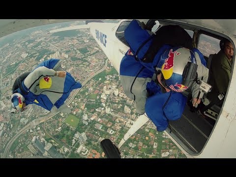 Wingsuit Flying in Malaysia - Red Bull Air Force Team 2012 - UCblfuW_4rakIf2h6aqANefA