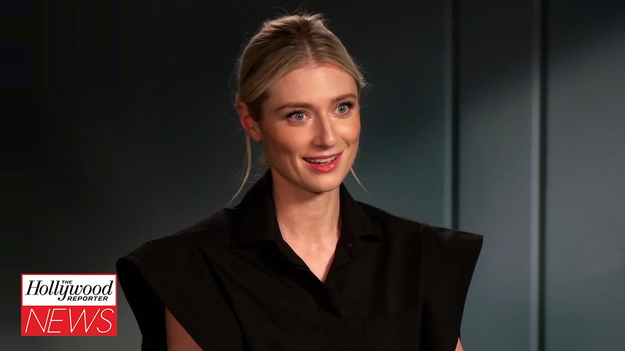 ‘The Crown’ Star Elizabeth Debicki On Diana’s Iconic Fashion & Her Views On The Royals | THR News