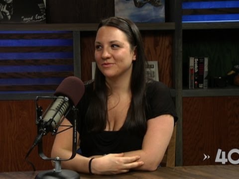 The 404 - Ep. 1404: Where we channel surf with Robyn Ross - UCOmcA3f_RrH6b9NmcNa4tdg
