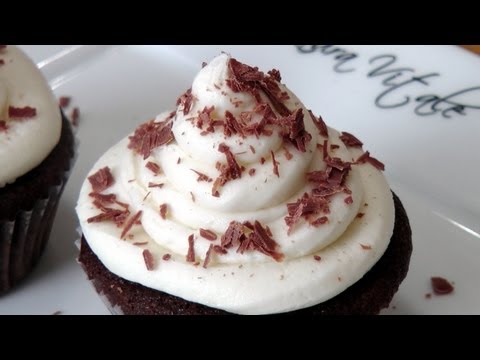 Buttercream Frosting Recipe - Laura Vitale - Laura in the Kitchen Episode 221 - UCNbngWUqL2eqRw12yAwcICg