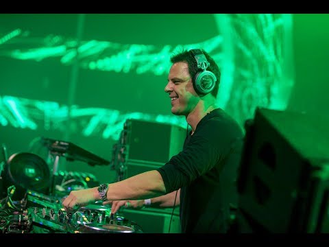 Tomorrowland Belgium 2017 | Markus Schulz - UCsN8M73DMWa8SPp5o_0IAQQ