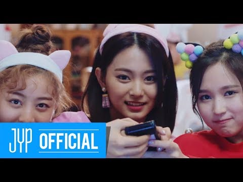TWICE "What is Love?" M/V TEASER 4 - UCaO6TYtlC8U5ttz62hTrZgg