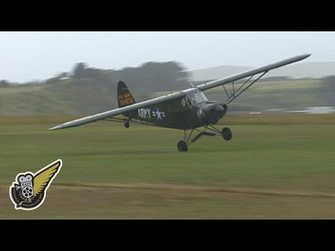Piper Super Cub - Crazy Flying At CoTS Airshow - UC6odimYAtqsr0_7m8p2Dhiw