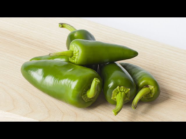 How to Cut Jalapeno Peppers Safely