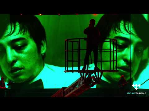 Joji - SLOW DANCING IN THE DARK (Live at Head In The Clouds Festival 2019)