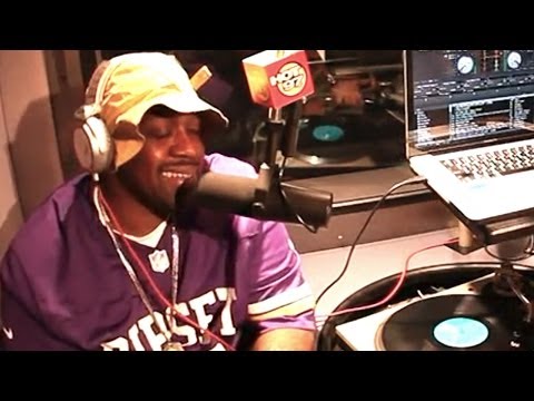 SMOKE DZA freestyle on "The Hot Box" - UC5RwNJQSINkzIazWaM-lM3Q