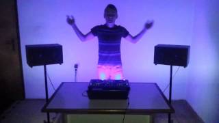 DJ Hary - Live MiniMix Session Vol.1 Balkan Edition (Numark Mixtrack Pro)!