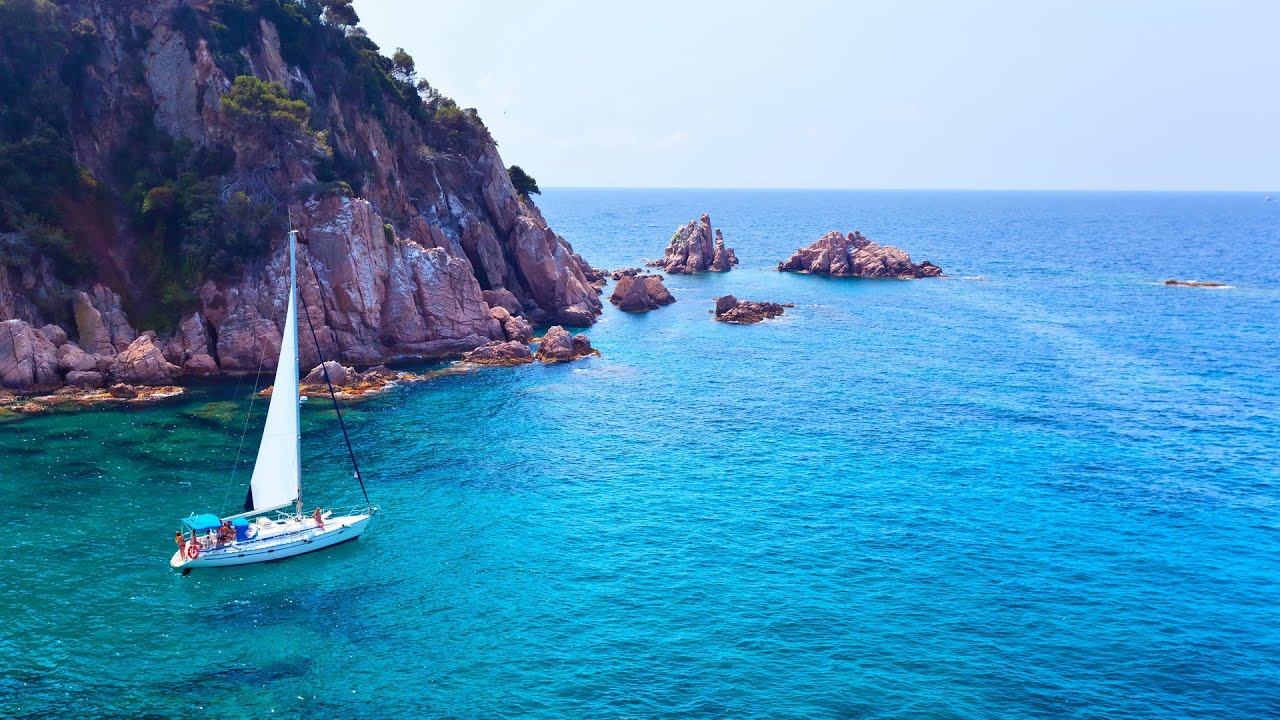 балтика море зеленоградск осень. ситжес волны морской прибой. мыс крестовский байкал. бухта астафьева приморский край. ольхон бухта песчаная.