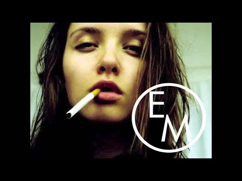 Cassie - Me & U (VILLΛGE Bootleg Remix) - UCa1Q2ic8wDlT1WH7LSO_4Sg