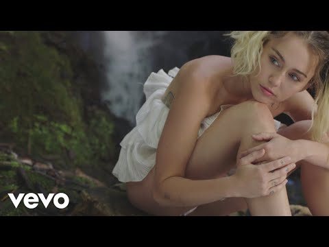 Miley Cyrus - Malibu (Official Video) - UCdI8evszfZvyAl2UVCypkTA