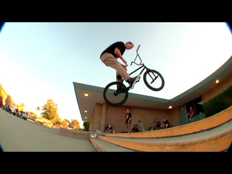 BMX - Instagram Slam: Devon Smillie & The Common Crew - UCEt2RMm3EqtoerqX0-fUpfw