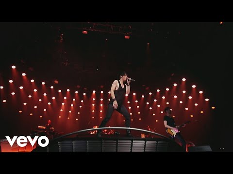 Indochine - L'aventurier (Black City Tour 3 au Palais 12 de Bruxelles 2014) - UCRviBuIq7NHYrQ4PlEfof7w