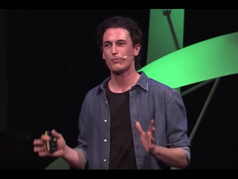 Silk leaf: revolutionising our urban environment | Julian Melchiorri | TEDxCibeles - UCsT0YIqwnpJCM-mx7-gSA4Q