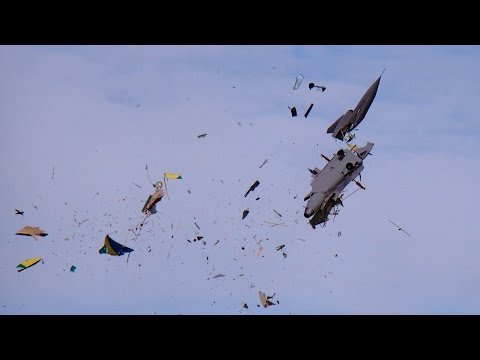 GIGANTIC RC CRASH SAAB GRIPEN XXXL 1:2 SCALE MODEL TURBINE JET FATAL END TOTAL DESTROYED - UCH6AYUbtonG7OTskda1_slQ