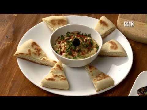 Hummus With Pita Bread - Mummy Ka Magic - UCthIcpK06l9bhi9ISgreocw