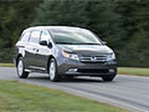 2011 Honda Odyssey First Look | Consumer Reports - UCOClvgLYa7g75eIaTdwj_vg