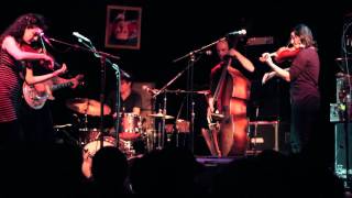 Thee Silver Mt. Zion Memorial Orchestra - Blindblindblind (Live at Lee's Palace)