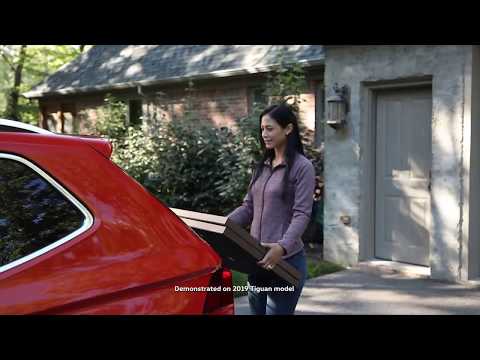 Sensor-Controlled Luggage Compartment | Knowing Your VW - UC5vFx0GahDIWLMFm5j2_JZA