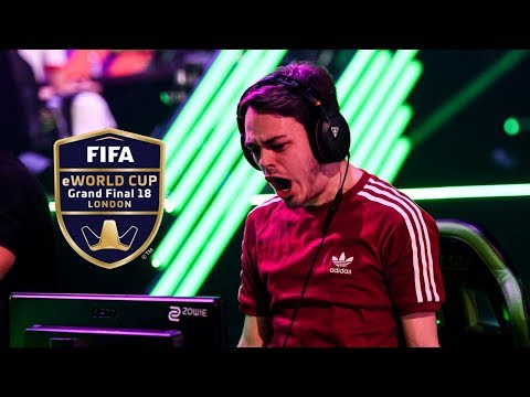 FIFA 18 | FIFA eWorld Cup Grand Final - Day 1 - UCoyaxd5LQSuP4ChkxK0pnZQ