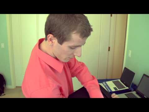 ASUS G46VW 14" RoG Gaming Notebook - Linus Tech Tips CES 2013 - UCXuqSBlHAE6Xw-yeJA0Tunw