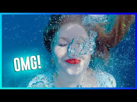 TESTING WATERPROOF MAKEUP UNDERWATER!! | NikkieTutorials - UCzTKskwIc_-a0cGvCXA848Q