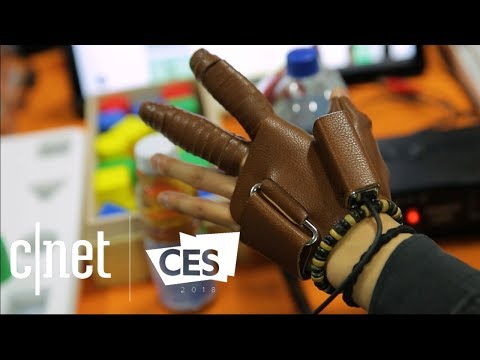 This glove helps paralyzed hands move again - UCOmcA3f_RrH6b9NmcNa4tdg