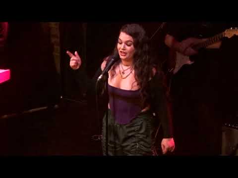 Lola Young-Blind Love @ Lafayette, 10th Nov 2021