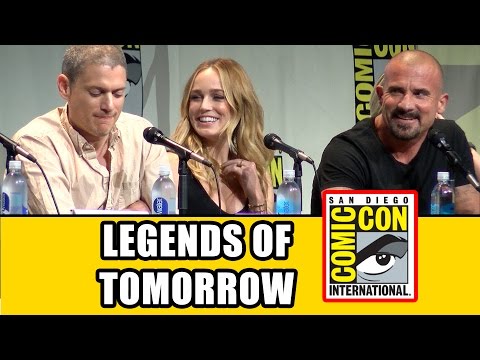 DC's Legends of Tomorrow Comic Con Panel - Caity Lotz, Brandon Routh, Ciara Renee, Dominic Purcell - UCS5C4dC1Vc3EzgeDO-Wu3Mg